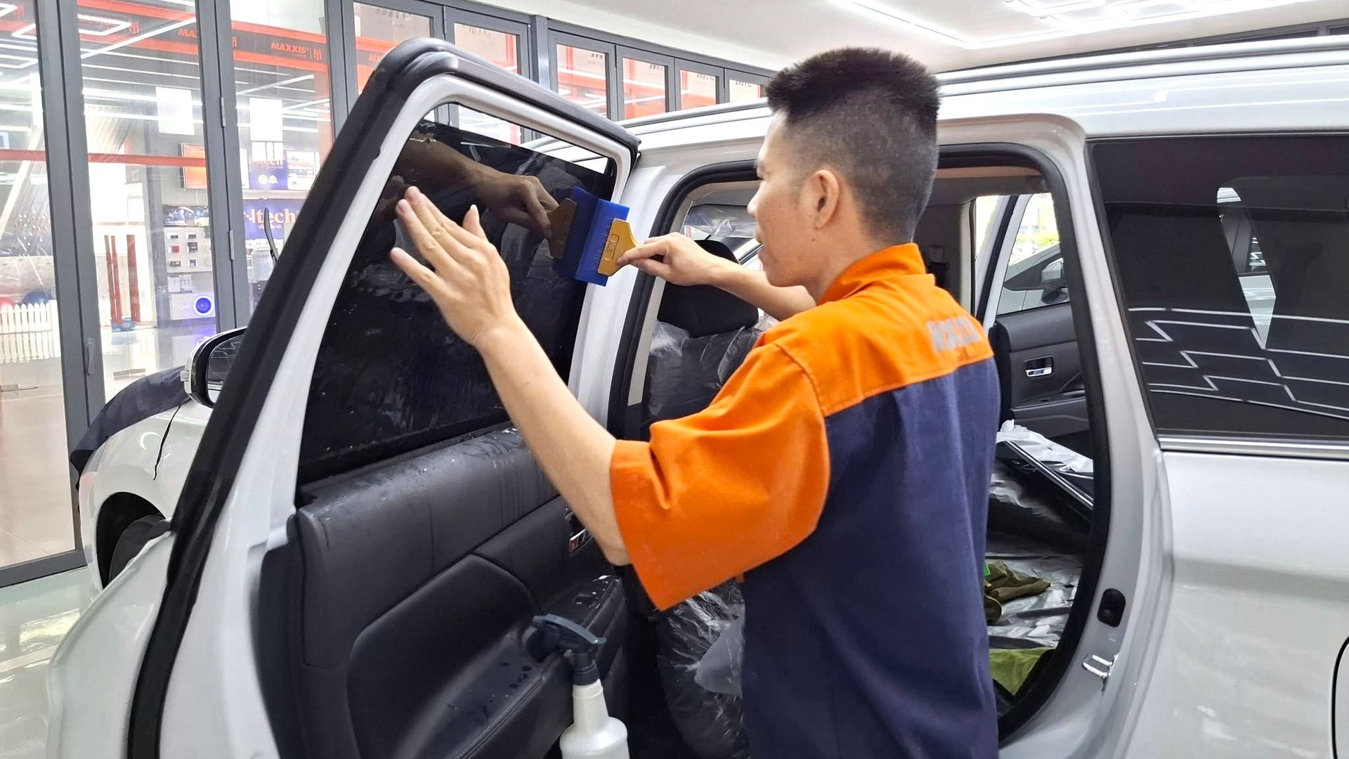 phim cách nhiệt ô tô